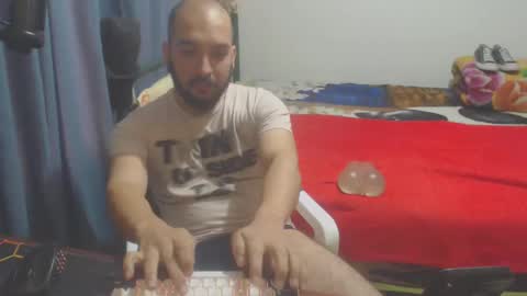 Snapshot of dinchtcams chatting on 03-10-25, 01:54 Dincht online show from 03-10-25, 01:54