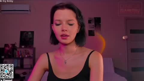 Jessie online show from 11-23-25, 03:12