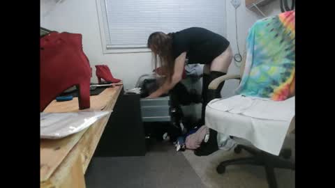 Snapshot of dinkdork094 chatting on 02-26-26, 04:11 Dinkdork just having a good time online show from 02-26-26, 04:11