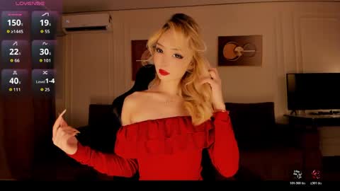 Reina online show from 04-11-26, 01:15