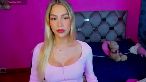 Snapshot of dione_sexyy chatting on 12-04-25, 04:11 IG dionemontecarlo19 online show from 12-04-25, 04:11