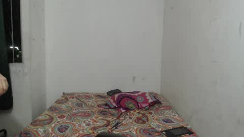 Henry online show from 10-21-25, 01:39