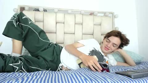 apollo online show from 12-15-25, 01:59