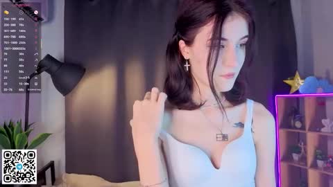 Snapshot of dionneslupe chatting on 10-01-25, 06:14 Ness online show from 10-01-25, 06:14