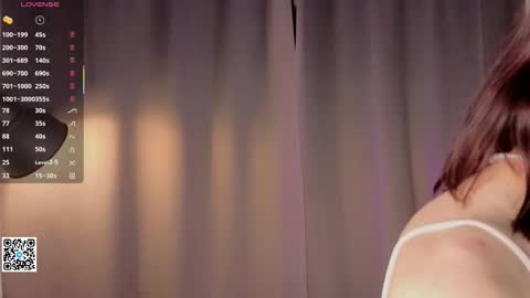 Snapshot of dionneslupe chatting on 10-19-25, 06:08 Ness online show from 10-19-25, 06:08