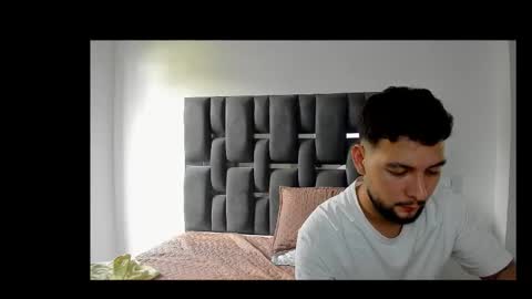 dionyxx online show from 10-19-25, 03:56