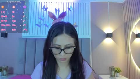 Snapshot of diosa_cristal chatting on 01-17-25, 03:23 Cristal online show from 01-17-25, 03:23