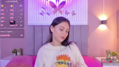 Snapshot of diosa_cristal chatting on 01-24-25, 03:32 Cristal online show from 01-24-25, 03:32