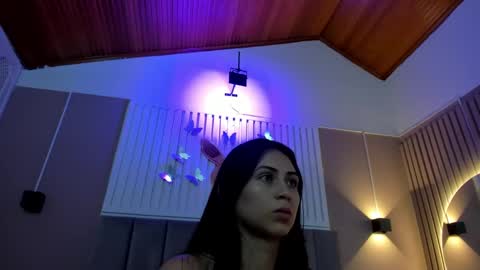 Snapshot of diosa_cristal chatting on 02-16-25, 03:04 Cristal online show from 02-16-25, 03:04