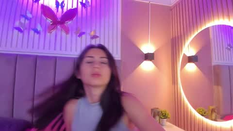 Snapshot of diosa_cristal chatting on 02-20-25, 03:23 Cristal online show from 02-20-25, 03:23