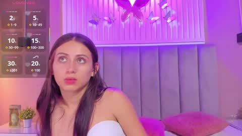 Snapshot of diosa_cristal chatting on 09-28-25, 03:45 Cristal online show from 09-28-25, 03:45
