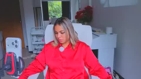 diosadeluniverso_ online show from 04-17-26, 12:30