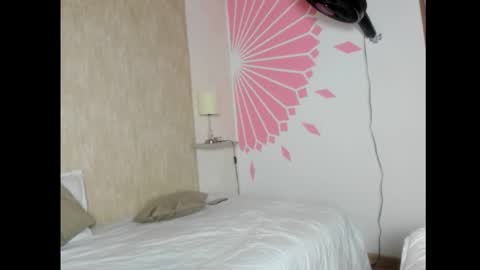 diosaelchat online show from 10-20-25, 02:01