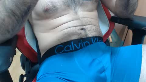 Snapshot of dirfocus chatting on 11-05-25, 05:18 Z online show from 11-05-25, 05:18