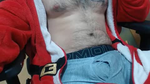 Snapshot of dirfocus chatting on 11-11-25, 07:14 Z online show from 11-11-25, 07:14