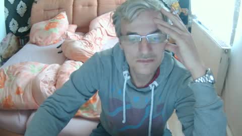 Snapshot of dirk6873 chatting on 03-03-25, 12:27 Adam Carla online show from 03-03-25, 12:27