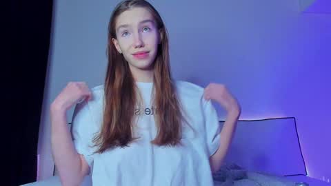 Hailey online show from 01-03-25, 08:01