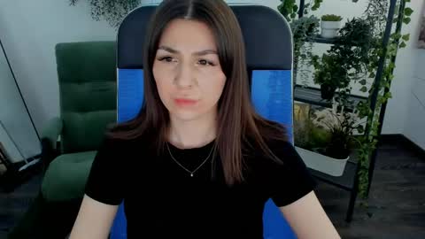 Di online show from 05-22-26, 05:58