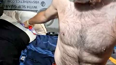 dirtmcgirt82 online show from 04-23-26, 06:14