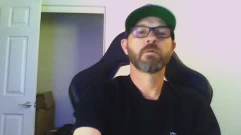 Snapshot of dirtrider15 chatting on 02-17-25, 12:32 dirtrider15 online show from 02-17-25, 12:32