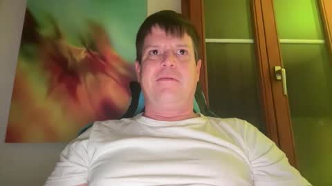 Snapshot of dirtybastard81 chatting on 01-15-26, 04:06 Jan online show from 01-15-26, 04:06