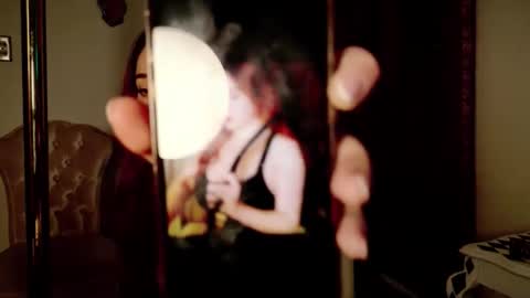 Laney Jane online show from 12-20-25, 05:14