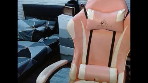 Snapshot of dirtylexa31 chatting on 02-16-25, 08:11 LEXA online show from 02-16-25, 08:11