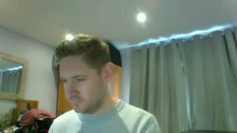 Snapshot of dirtylondon729 chatting on 12-17-25, 12:00 Exhibitionist Ben online show from 12-17-25, 12:00