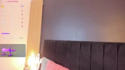 Snapshot of dirtysex18 chatting on 10-31-25, 11:55 Soffie - Valentina - Yuya Astro online show from 10-31-25, 11:55