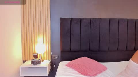 Soffie - Valentina - Yuya  Astro online show from 04-19-26, 06:54