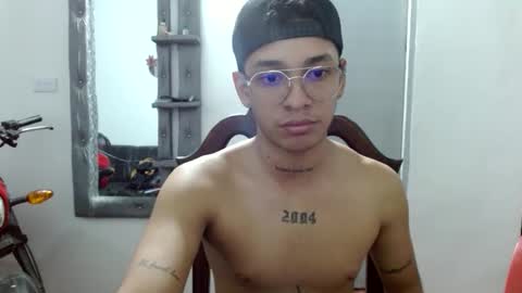 Snapshot of dirtyslimlatin chatting on 11-27-25, 02:35 dirtyslimlatin online show from 11-27-25, 02:35