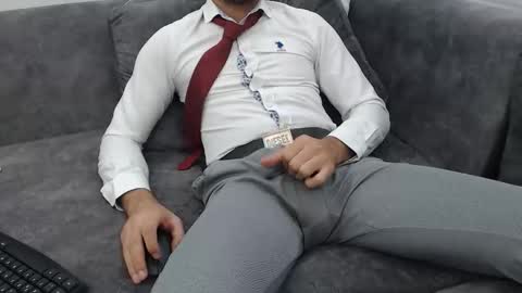 dirtyybooyy77 online show from 10-12-25, 10:36