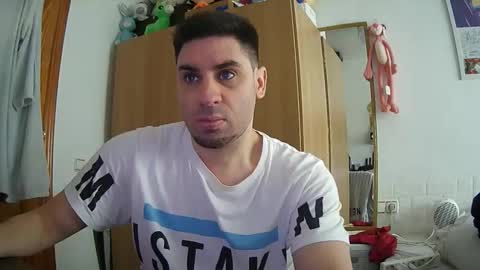 Snapshot of diselobienclaro chatting on 12-21-25, 12:56 diselobienclaro online show from 12-21-25, 12:56