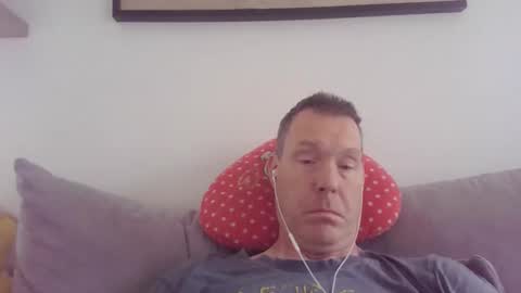 disney0988 online show from 10-26-25, 09:15