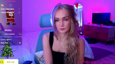 Snapshot of disney__princess chatting on 01-08-26, 01:35 JASMINE online show from 01-08-26, 01:35