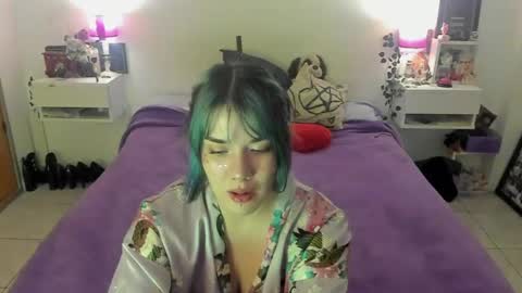 Snapshot of dissasterology chatting on 05-18-26, 02:40 Lena online show from 05-18-26, 02:40