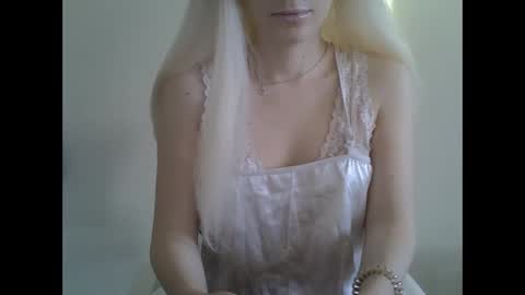 DitaMilton online show from 01-18-25, 12:15