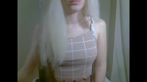 DitaMilton online show from 10-05-25, 07:56