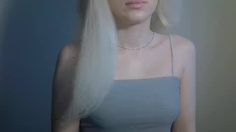 Snapshot of ditamilton chatting on 11-06-25, 09:21 DitaMilton online show from 11-06-25, 09:21