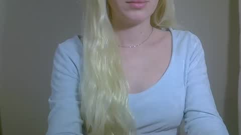 Snapshot of ditamilton chatting on 11-11-25, 09:26 DitaMilton online show from 11-11-25, 09:26