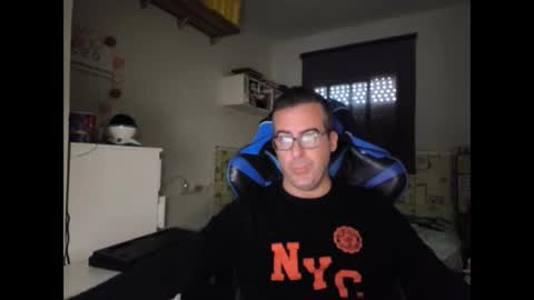 ditos_c online show from 10-31-25, 09:54