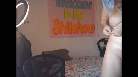 Snapshot of divinathedivine chatting on 10-01-25, 12:49 divinathedivine online show from 10-01-25, 12:49