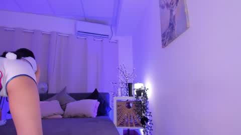 Snapshot of divine_madness chatting on 05-07-26, 06:19 AKITA MEW MEW Follow online show from 05-07-26, 06:19