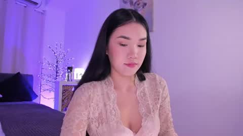 Snapshot of divine_madness chatting on 07-08-26, 06:29 AKITA MEW MEW Follow online show from 07-08-26, 06:29