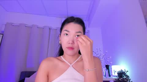 Snapshot of divine_madness chatting on 07-16-26, 06:19 AKITA MEW MEW Follow online show from 07-16-26, 06:19