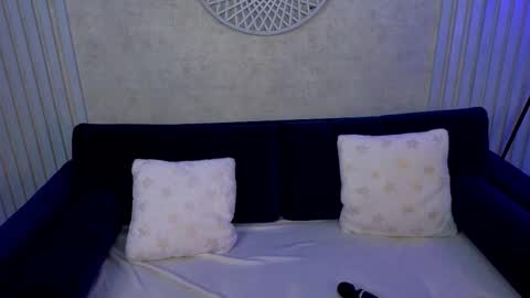 Snapshot of divinejasss chatting on 12-03-25, 08:45 DivineJasss online show from 12-03-25, 08:45