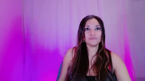 Snapshot of divinelynn chatting on 02-01-25, 05:37 DivineLynn online show from 02-01-25, 05:37