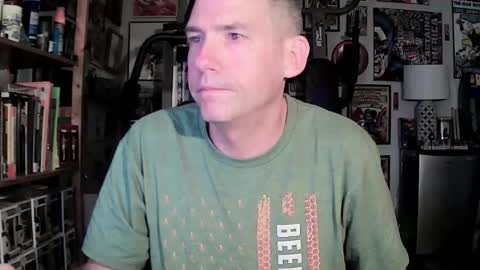 Snapshot of dix_handley_50 chatting on 04-26-26, 12:25 dix_handley_50 online show from 04-26-26, 12:25
