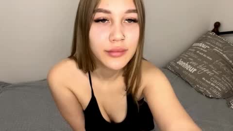 Stella online show from 10-02-25, 04:58