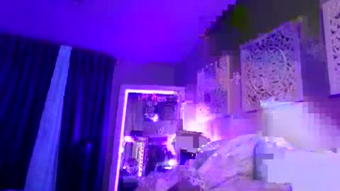 Snapshot of dixieglam chatting on 02-17-26, 09:06 dixieglam online show from 02-17-26, 09:06